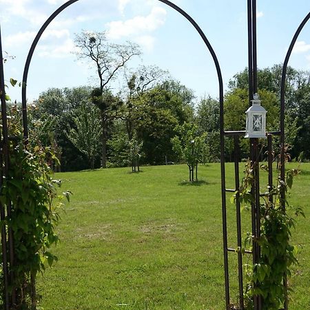 Le Manoir Des Aromes Hotel Brugny-Vaudancourt Bagian luar foto